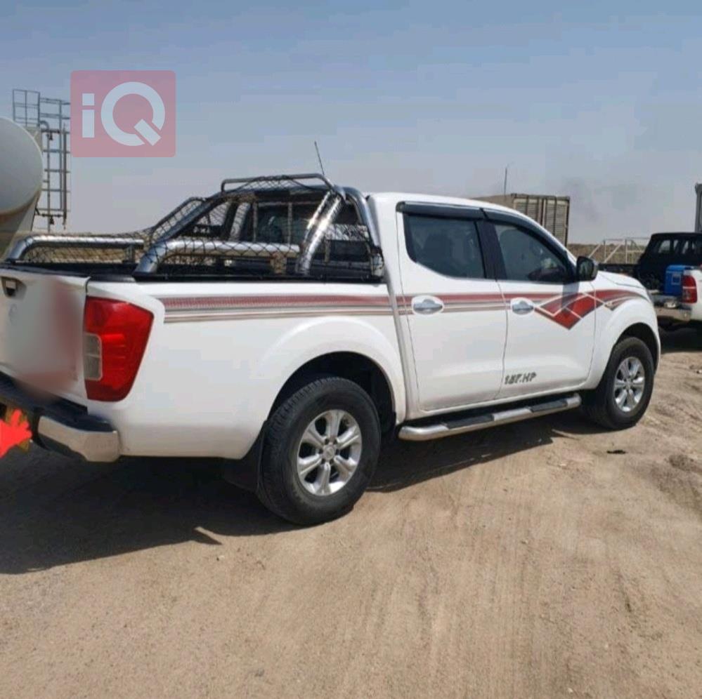 نیسان نەڤارا